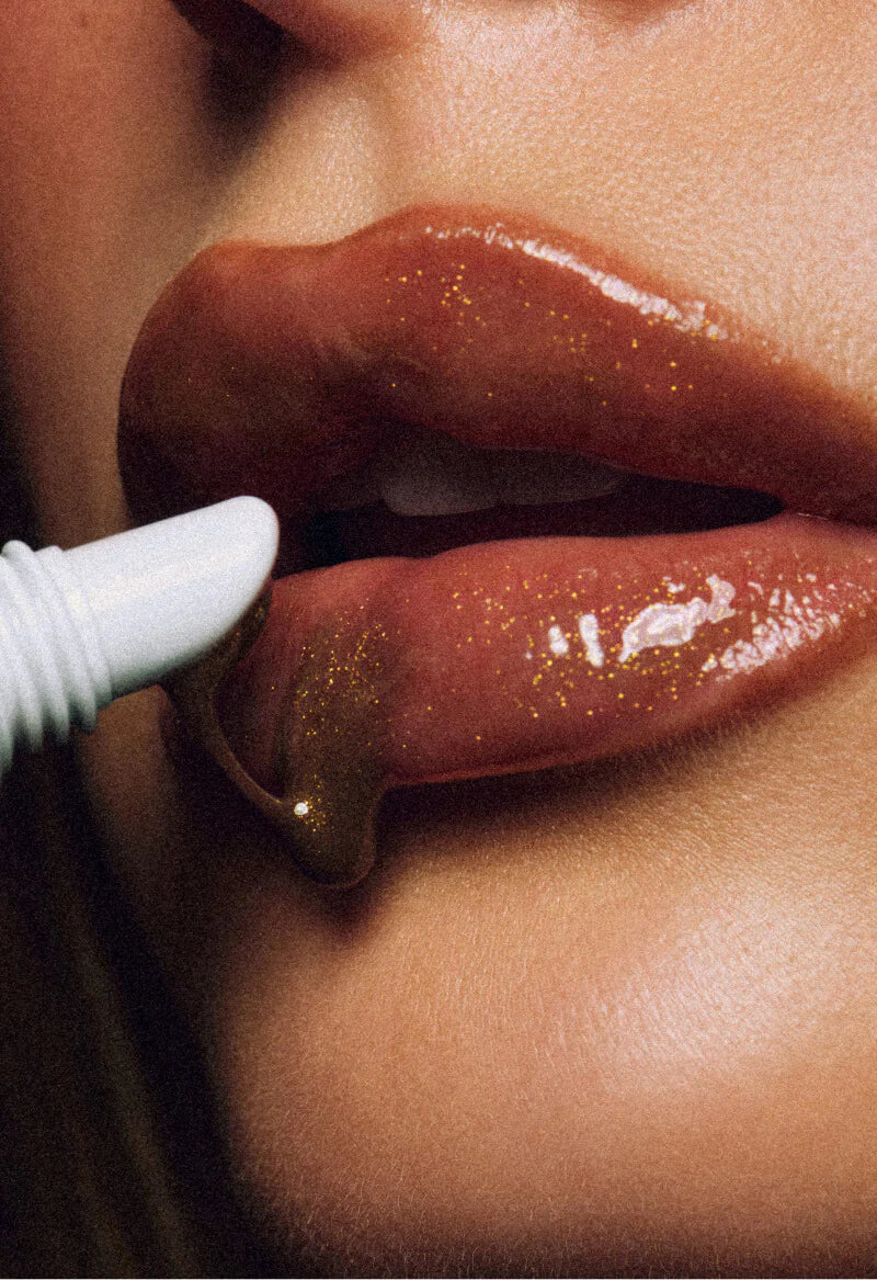 the limited addition lip tint - Cinnamon Roll