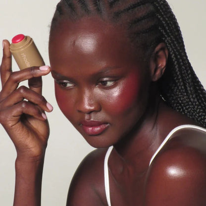 NEW Pocket Blush
THE NATURAL FLUSH