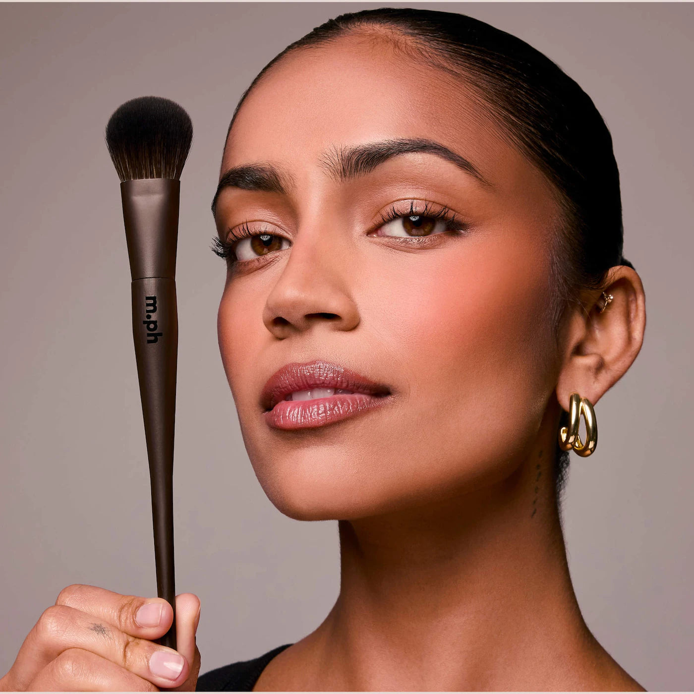 m.ph by Mary Phillips 
The Cream Blush Brush