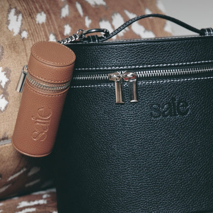 THE BLACK LARGE VANITY CASE
