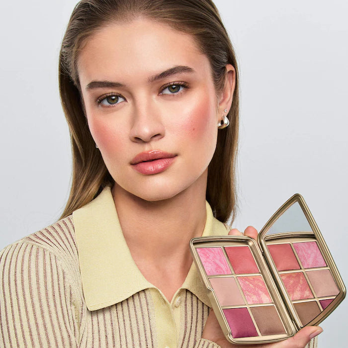 Hourglass 
Ambient Lighting Edit Unlocked Palette (love)