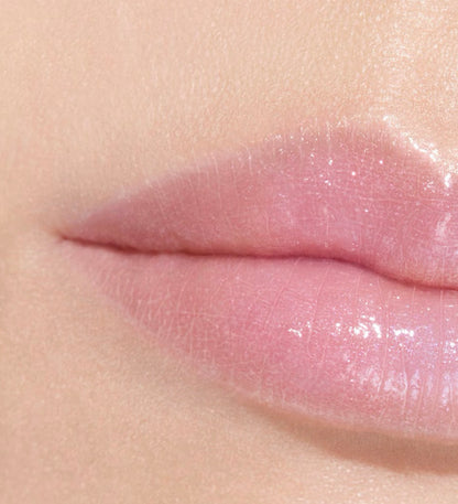 CHANEL
ROUGE COCO FLASH Lipstick