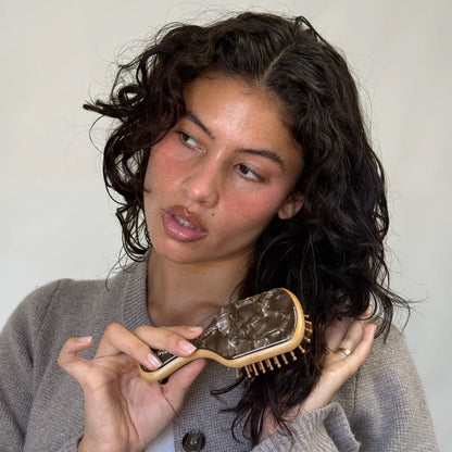 Emi Jay 
Mini Paddle Hair Brush in Toasted Sugar
