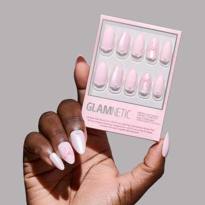 Glamnetic 
Premium Press-On Nail Kit