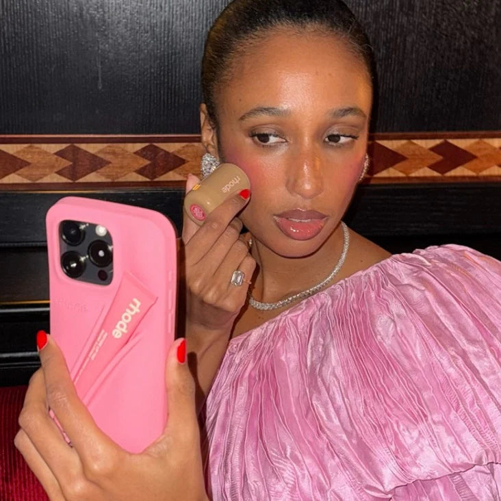 NEW Pocket Blush
THE NATURAL FLUSH