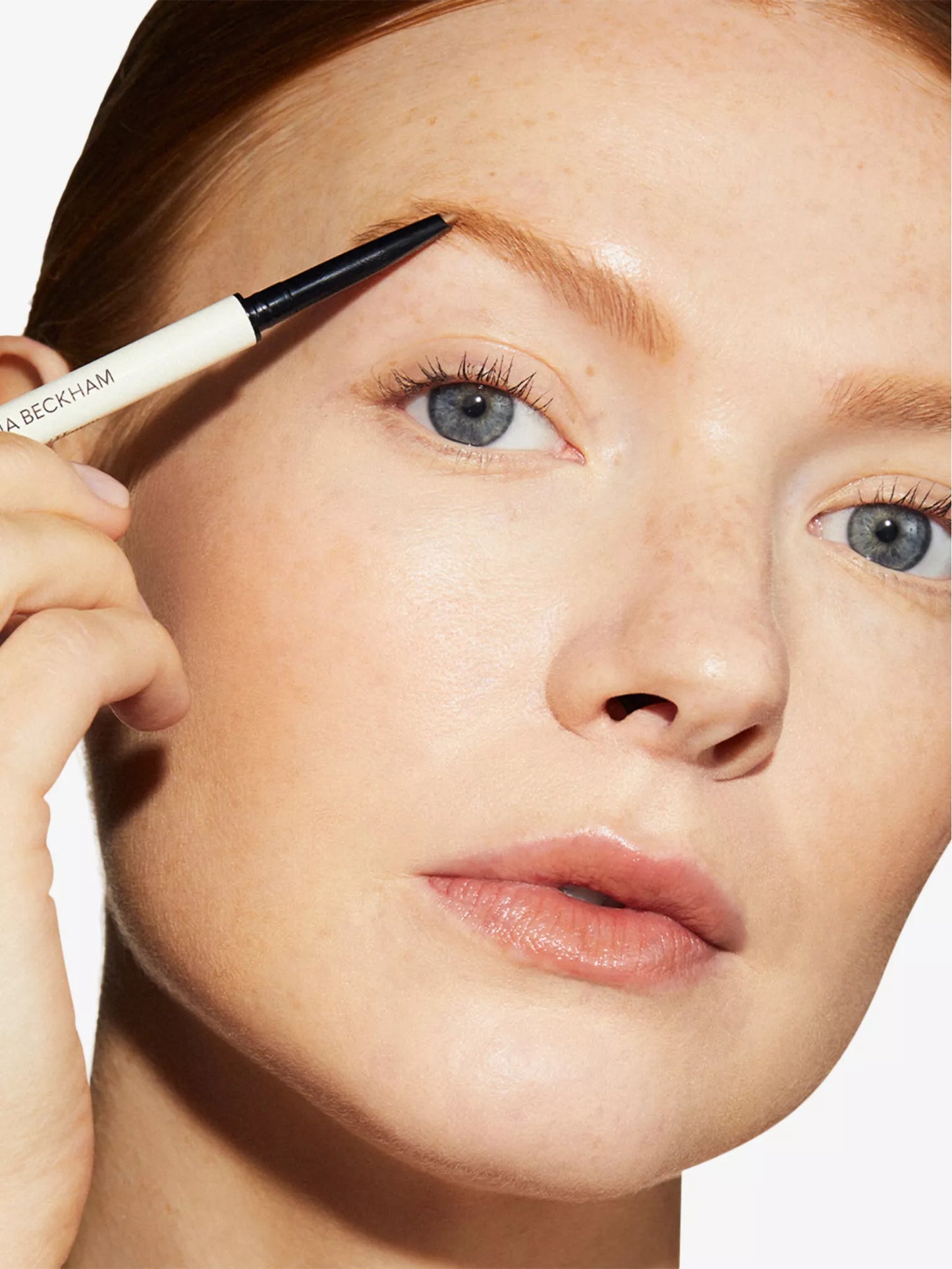 VICTORIA BECKHAM BEAUTY
BabyBlade eyebrow pencil 5.3g