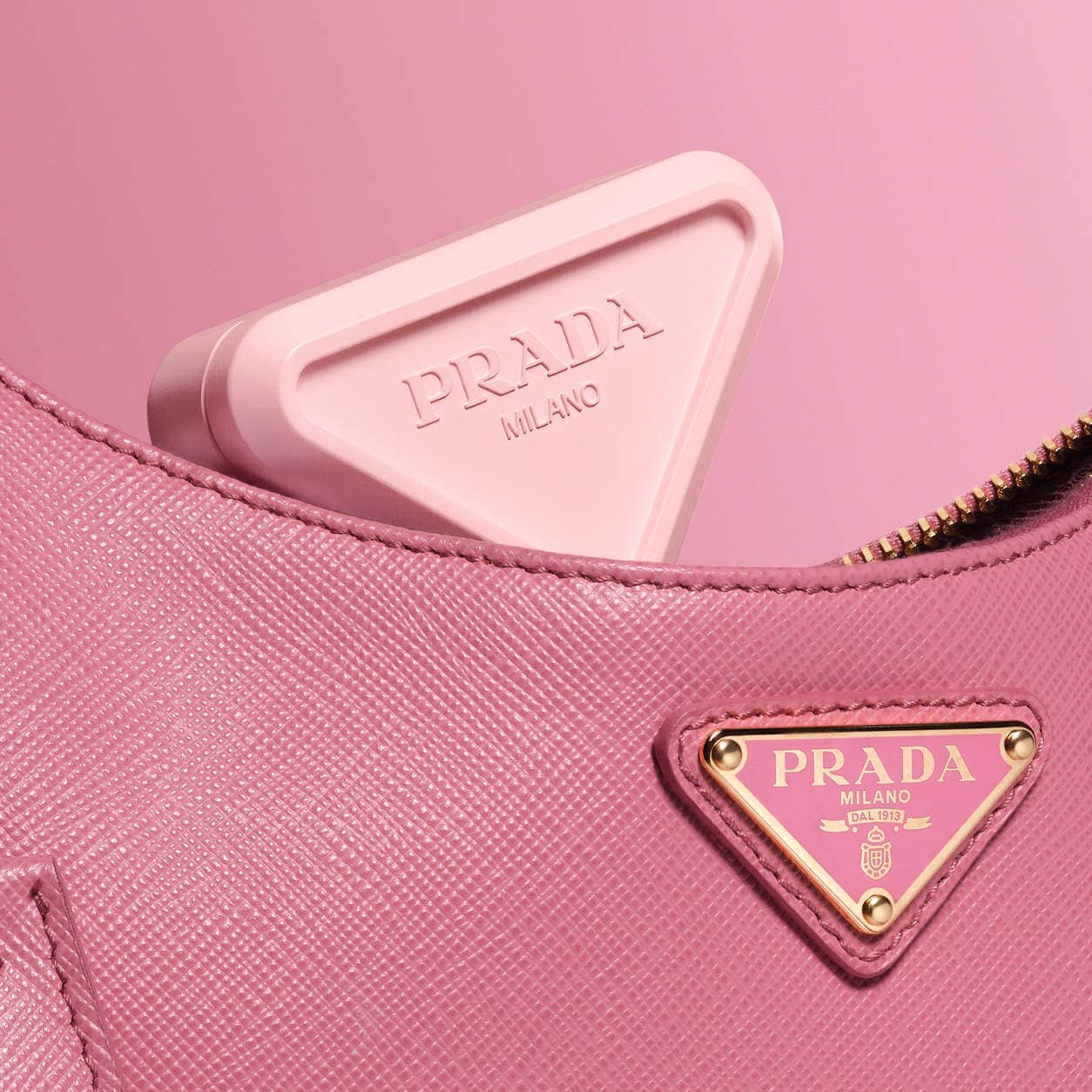 Prada 
Touch Cream-To-Powder Soft Blur Longwear Blush