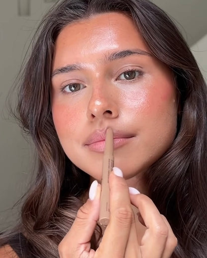 Rhode peptide lip shape