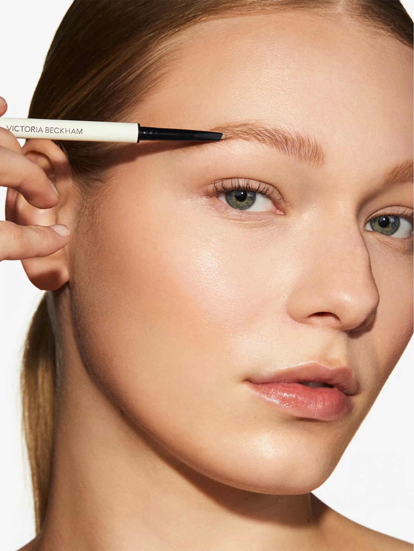 VICTORIA BECKHAM BEAUTY
BabyBlade eyebrow pencil 5.3g
