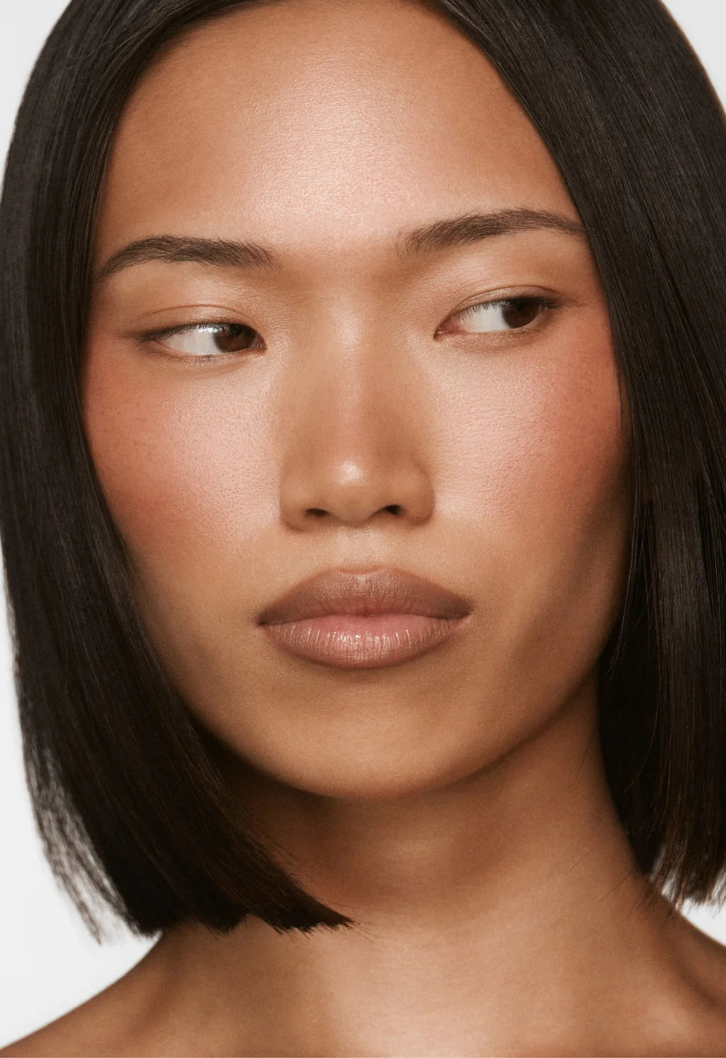 New peptide lip shape
THE CONTOURING LIP SHAPER